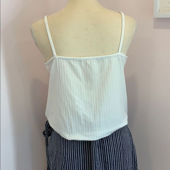 🎉 HP 🎉 Le Lis Tank Top White Knotted Button Down - Picture 4 of 6